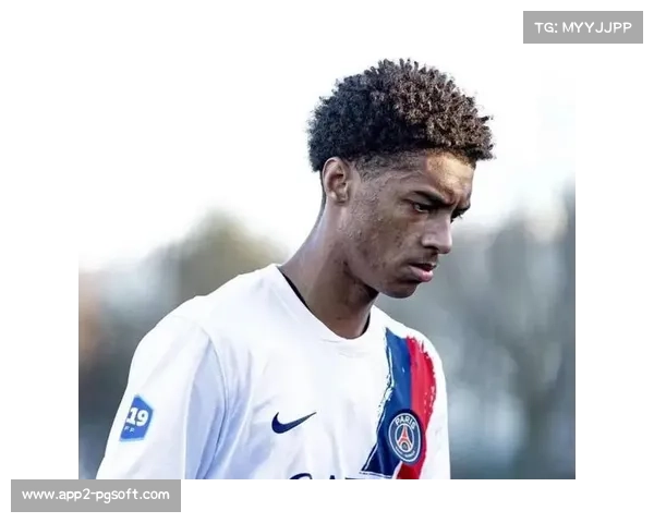 里昂签下巴黎后卫卡马拉，转会费500万欧元